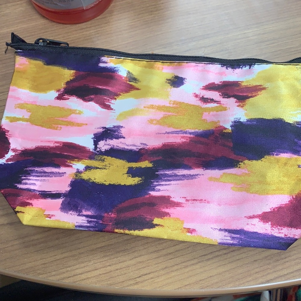 Sassy + Chic Cosmetiques Bag